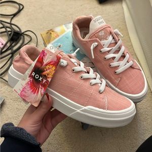 Roxy pink platform sneakers
